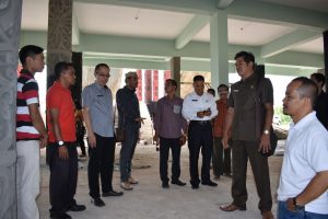 Mendapat Aduan Warga, Komisi B DPRD Sintang Sidak Pembangunan Rumah Betang