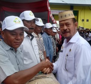 Mentan Syahrul Yasin Limpo Serahkan Bibit dan Melepas Ekspor 3 Komoditas Gorontalo