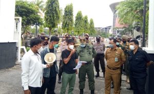 Aksi Koalisi Mahasiswa dan Masyarakat Desak Gubernur Riau Cabut Ijin PT PEU