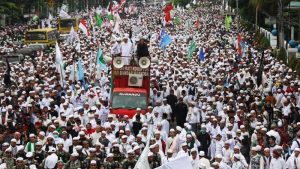 Survei SMRC Rilis 43 Persen Masyarakat Indonesia Suka FPI