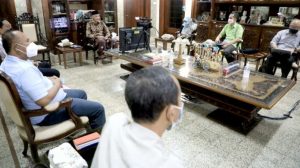 Gubernur Jawa Tengah Ganjar Pranowo Usulkan Menghentikan sementara Transaksi Dagang