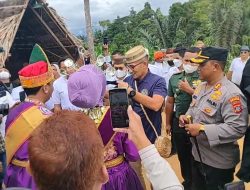Menparakref Sandiaga Uno Kunjungi Wisata Paralayang Bukit Arang Bonebol