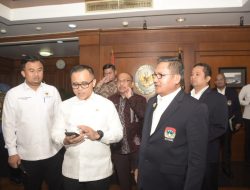 Walikota Gorontalo Perjuangkan Status Tenaga Honerer di KemenPAN-RB