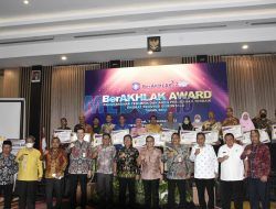 MenPAN-RB Dorong Pelayanan Birokrasi Pemerintah Daerah, Melalui Penghargaan BerAkhlak Award