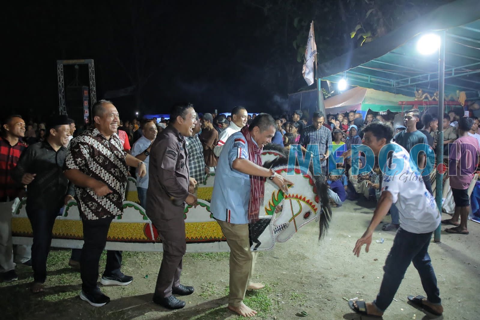 Wakil Bupati Asahan Taufik Zainal Abidin Siregar bersama Anggota Komisi III DPR RI Dr. Hinca Panjaitan XIII mengikuti, (foto: Ist)