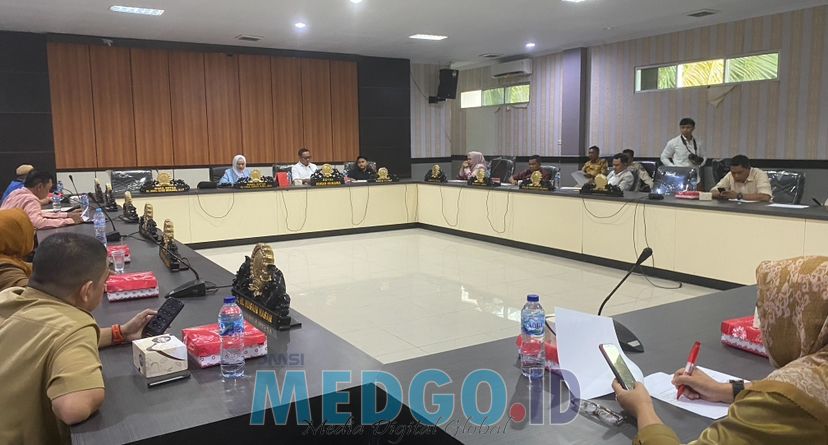 Rapat Badan Musyawarah Yang dipimpin Ketua DPRD Kota Gorontalo Irwan Hunawa