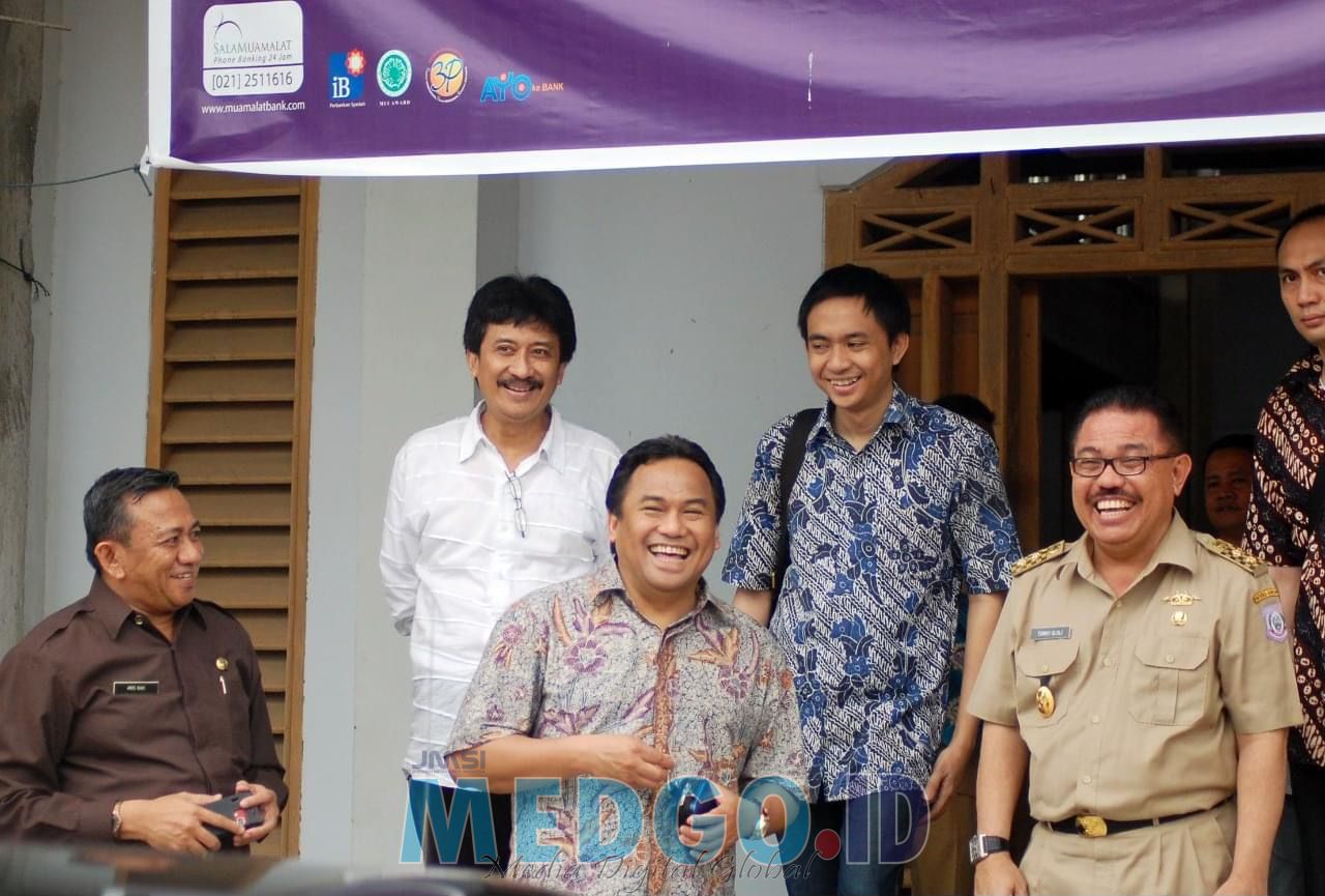 Anggota DPR RI Rachmat Gobel bersama Mantan Wakil Gubernur Toni Uloli 