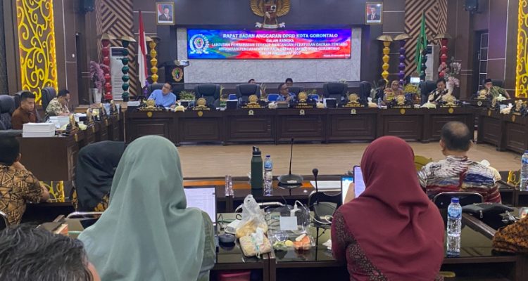 Rapat Badan Anggaran DPRD Kota Gorontalo 2025