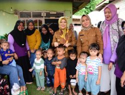 Idah Syahidah Tinjau Anak Stunting di Gorut, Serahkan Bantuan Gizi untuk 13 Keluarga