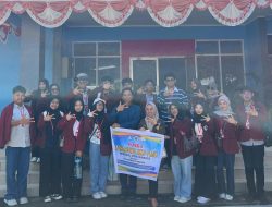 Mahasiswa Ilmu Komunikasi UNG Lakukan KKN PMM di Iluta, Angkat Eceng Gondok Jadi Sumber Ekonomi