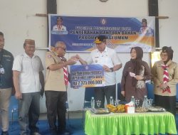 Gubernur Gorontalo Serahkan Bantuan Bahan Produksi bagi UMKM di Telaga Jaya