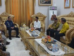 Tim Kerja Monumen Titik Awal Islam Audiensi dengan Gubernur Gusnar Ismail Bahas Penetapan Masjid Hunto sebagai Masjid Bersejarah