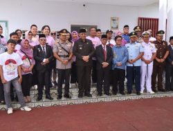 Peringati Hari Patriotik, Gubernur Gorontalo Ziarah ke Makam Pahlawan Nani Wartabone