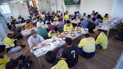 Penuh Kekeluargaan! Pani Gold Mine Awali Safari Ramadan 2026 dengan Buka Puasa Bersama 150 Lebih Jamaah di Hulawa