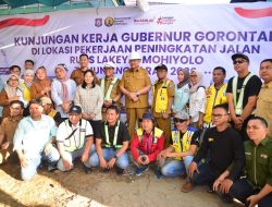 Gubernur Gusnar Ismail Perbaiki Jalan Asparaga, Kata Warga Ini Nyata, Bukan Haya Kata