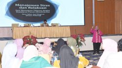 Jaga Kesehatan Mental Pegawai, UNG Gelar Pelatihan Manajemen Stres bagi Tenaga Kependidikan