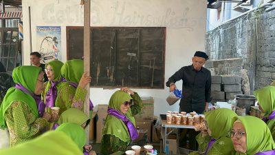 Kopi Gratis PW ISNU Gorontalo Diserbu Ibu-Ibu Muslimat NU di Arena Muktamar ke-35