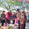 Pemprov Gorontalo Salurkan Bantuan Produksi Usaha bagi 395 UMKM. Gusnar Ismail Tegaskan Bantuan Usaha UMKM untuk Produksi, Bukan Konsumsi