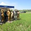 Tinjau Lahan Cetak Sawah di Randangan, Gubernur Gorontalo Gusnar Ismail Komit Tingkatkan Kesejahteraan Petani