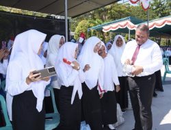 Pesan Rektor Eduart Wolok ,  “Mahasiswa akan memgalami Masa Sulit Kuliah, itu Modal Menempa Mental Sukses Study di UNG”