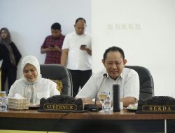 Lawan Politik Ingin Gusnar–Idah Pecah Kongsi,  Dijawab: Kompak Pimpin Rapat Pemprov