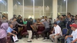Aksi Yaphara Pendukung Walikota Gorontalo, Dikantor Pelestarian Cagar Budaya Berakhir Ricuh