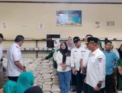 Bantu 34.396 Jiwa Terdampak Kekeringan, Pohuwato Salurkan 171,9 Ton Beras Cadangan Pangan Pemerintah